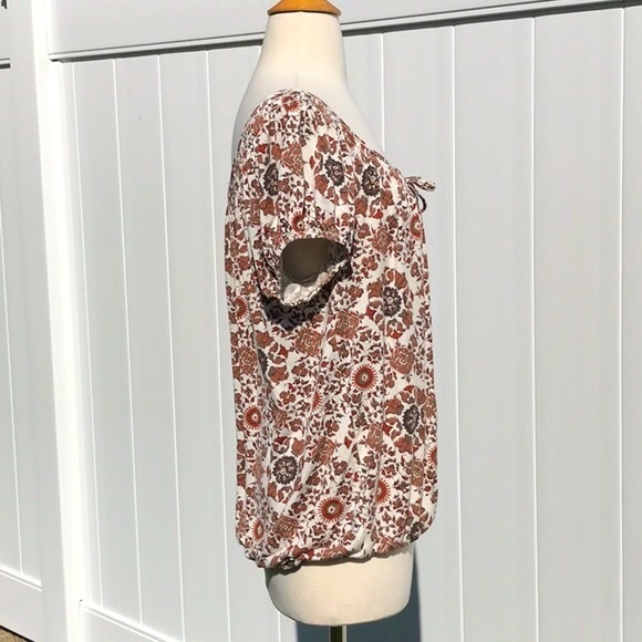 Max Studio Floral Print Scooped Neckline Short Sleeved Elastic Waistband Top Med - Picture 7 of 16